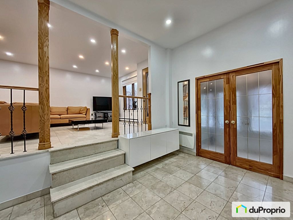 $949,000 - 2 Storey for sale in Ahuntsic / Cartierville — photo 3