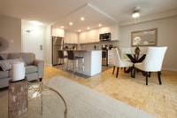 If you're looking for comfort and convenience in Georgetown, you'll be pleased to discover Realstar'... (image 5)