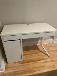 Bureau enfant IKEA Micke