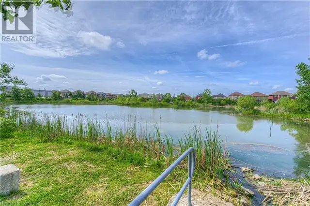 1936 RYMAL Road E Unit# 204 Hamilton, Ontario62863793778306124