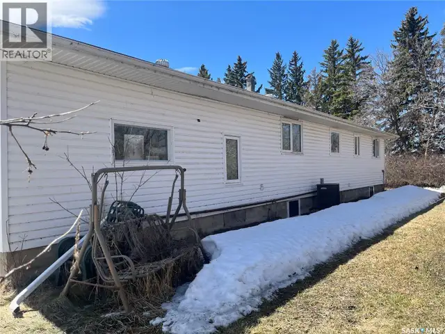 HooDoo Acreage Hoodoo Rm No. 401, Saskatchewan in Houses for Sale in Saskatoon - Image 6