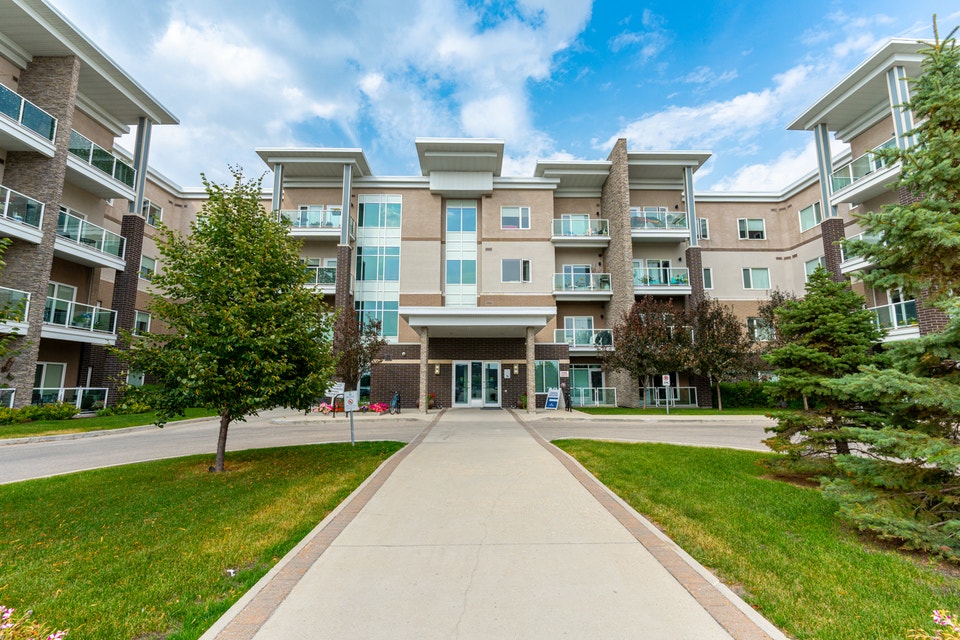 Lady Joyce Apartments - Enclave Apartment for Rent - Winnipeg 2