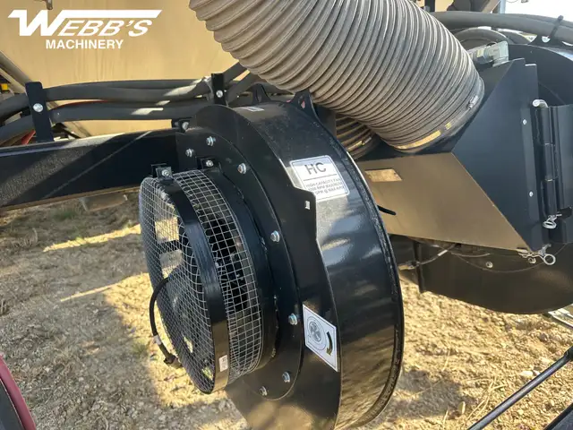 2022 Bourgault 3330-66HF/L9950  Air Seeder & Tank in Farming Equipment in Fort St. John - Image 23