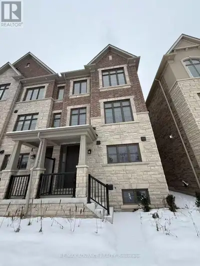 Brand new and never lived in, this luxurious Kylemore Brownstone townhome in prestigious Angus Glen...