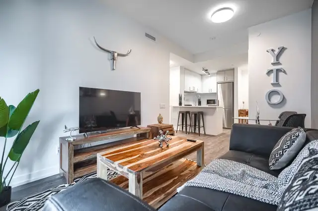 IMMIX 1-Bedroom Unit with Stylish Amenities-Toronto62863326318594120