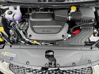 This 2026 CHRYSLER PACIFICA SELECT has the following options Caprice Leatherette Bucket Seats, Remot... (image 7)