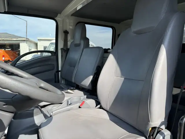 2022 Isuzu NRR CREW CAB | 16' BOX | LIFTGATE | DIESEL | 19500 GV in Cars & Trucks in Mississauga / Peel Region - Image 35
