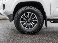 Softex Leather - Sunroof - Wireless Smartphone Charger - Keyless Ignition - Power Front Seat Built f... (image 4)