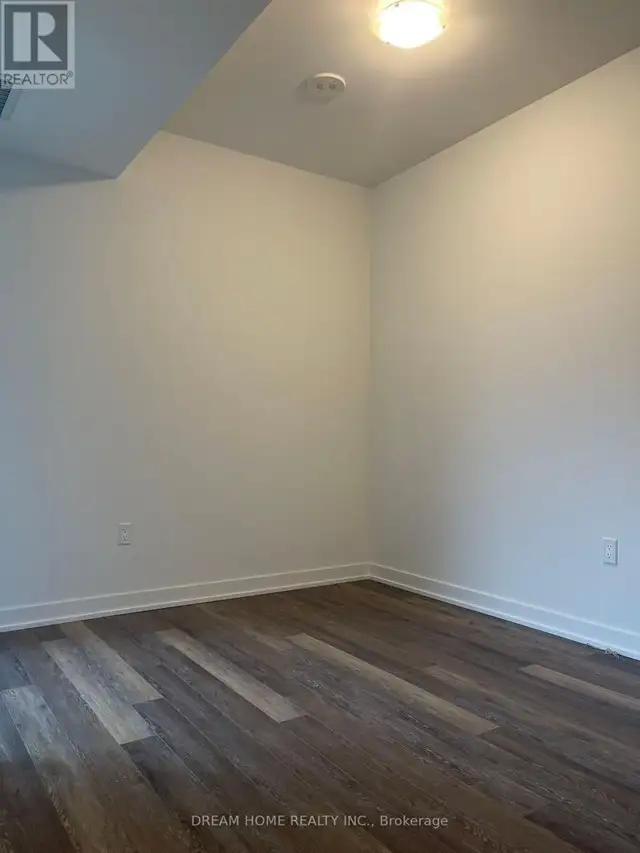 218 - 250 LAWRENCE AVENUE W Toronto (Lawrence Park North), Ontar63005669546881124
