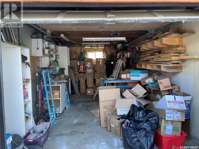 207 Dominion ROAD Assiniboia, Saskatchewan in Houses for Sale in Moose Jaw - Image 40