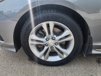 ... ... Engine: 4 Cylinder Engine 2.4L L/100Km City: 9.8 L/100Km Hwy: 6.9 Safety Equipment Electroni... (image 3)
