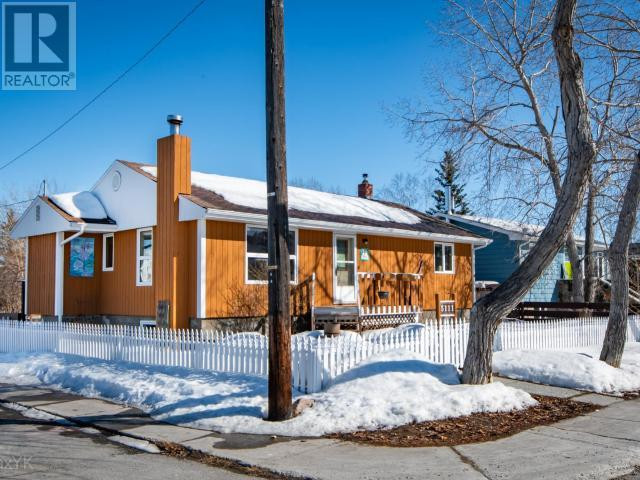 5111 56 STREET Yellowknife, Northwest Territories in Houses for Sale in Yellowknife