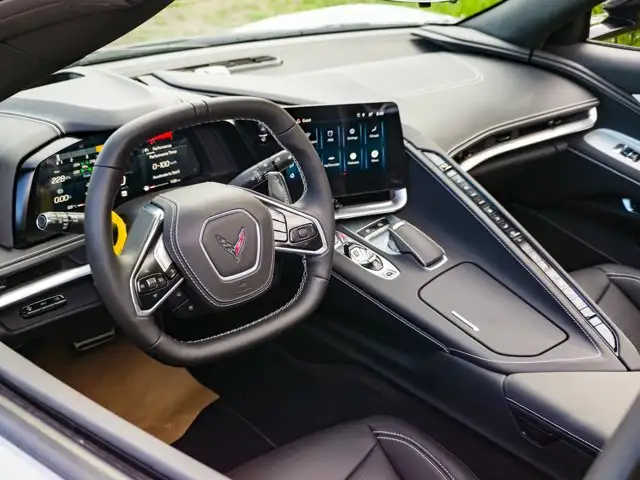 2025 Chevrolet Corvette 2LT in Cars & Trucks in Edmonton - Image 15