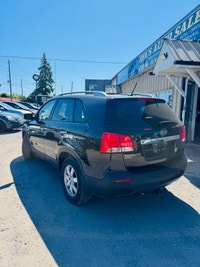 2012 Kia Sorento LX Year: 2016 Make: Kia Model: Sorento LX Mileage 247,287 Km Transmission: Automati... (image 2)