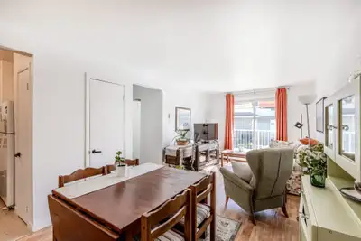 Appartement 4 et demi situé dans un quartier résidentiel de Beauport, à la jonction de l’avenue Roya...