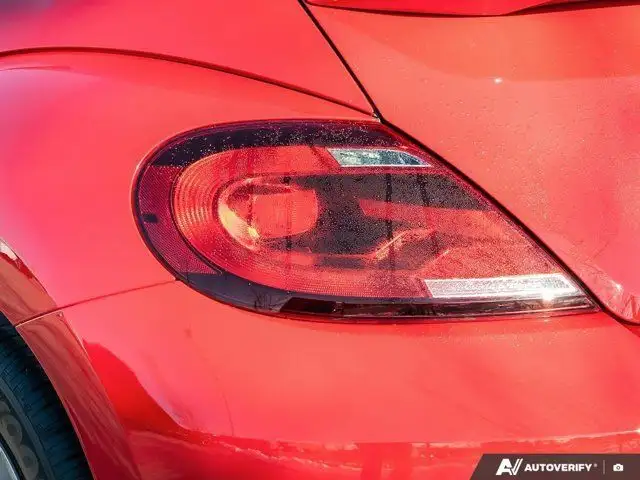 2017 Volkswagen Beetle Coupe Trendline | One Owner | Clean in Cars & Trucks in London - Image 16