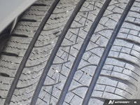 * 4MOTION All-Wheel Drive (AWD) * Driving Profile Selection (Eco, Normal, Sport modes) * R-Line spec... (image 9)
