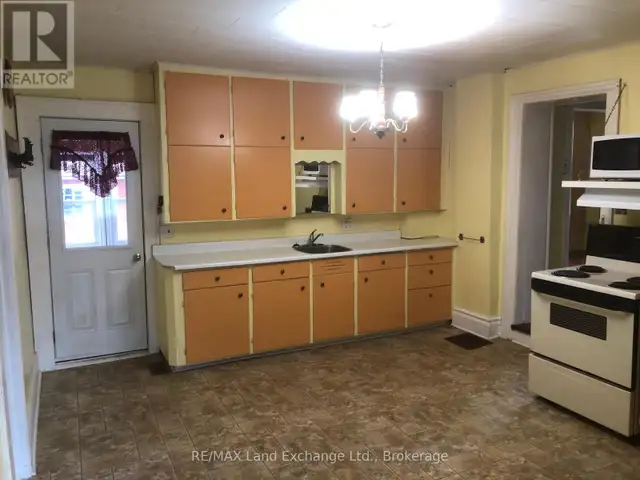 204 AMELIA STREET Brockton, Ontario63007360605187121