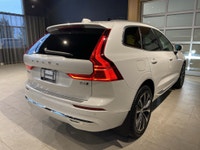 Climate Package [xc60], Advanced Package [S60], Metallic Paint, Bowers & Wilkins Premium Sound, 20”... (image 5)