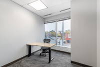 Access professional coworking space in Yonge and Richmond Centre