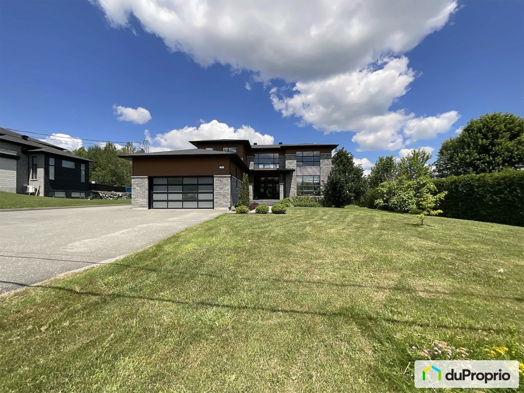 $1,480,000 - 2 Storey for sale in Sherbrooke (Deauville) — photo 1