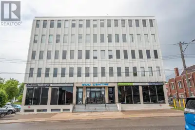 PROFESSIONAL SPACE IN PROMINENT OFFICE TOWER DOWNTOWN. SUITE 407 IS A SMALLER AND AFFORDABLE UNIT AT...