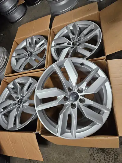 Nice set of OEM Audi Q5 S-Line wheels. 18x8 Bolt pattern: 5x112 Offset: 39 Centerbore: 66.6