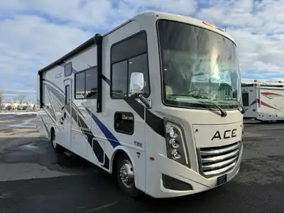 Superbe motorisé classe A Lit escamotable électrique auvent électrique génératrice a essence ect ......