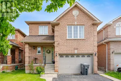 Spacious main-and-upper unit of a well-kept detached home in East Credit. Three bedrooms, two full b...