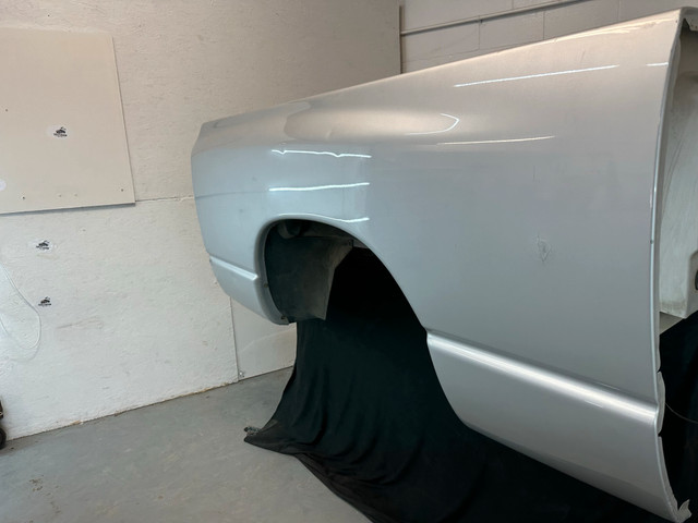Southern Box/ Bed Dodge Ram Rust Free! in Auto Body Parts in Oshawa / Durham Region - Image 4