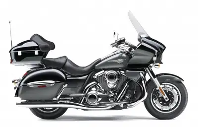 USED 2017 Kawasaki Vulcan Voyager 1700 in black/chrome. This big-bike 2-up touring model features a...