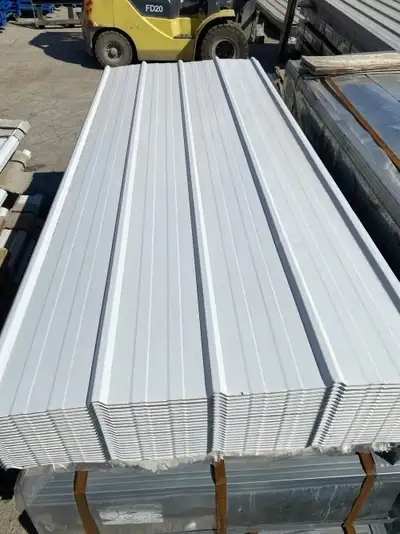 Premium 26-Gauge Steel Siding Panels 820 Ft Lengths Weather-Resistant Metal Cladding for Homes, Barn...