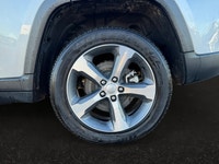 Experience the perfect blend of legendary 4x4 capability and electrified efficiency in this high-tec... (image 7)