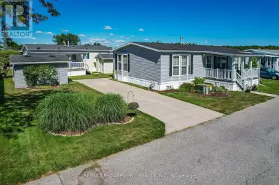 CAREFREE LIVING IN EVERY SEASON ... Welcome to 280-3033 Townline Road (Trillium Trail), nestled in t...