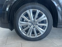 ===== Key Features ===== * 47,860 km * No Reported Accidents * BC-Owned * Signature Trim * All-Wheel... (image 7)