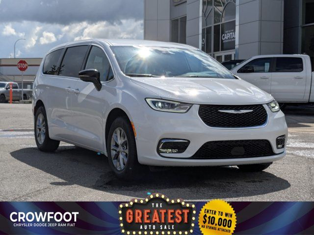 2025 Chrysler Pacifica AWD Select AWD - Adaptive Cruise Control in Cars & Trucks in Calgary