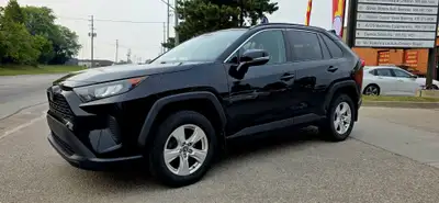 Air Conditioning, Cloth Seats, Adjustable Steering Wheel, Blind Spot Monitor, Remote Start- Reverse...