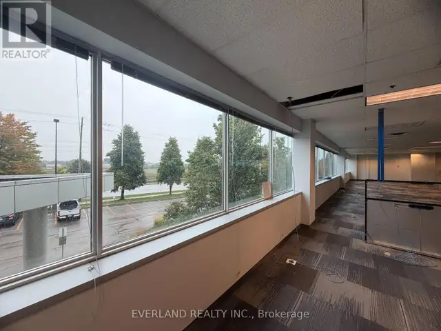 2C - 1450 APPLEBY LINE Burlington (Industrial Burlington), Ontar in Commercial & Office Space for Rent in Oakville / Halton Region - Image 8