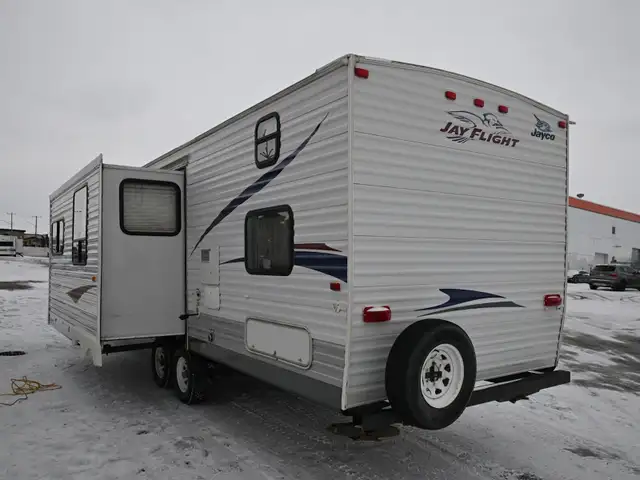 2010 Jayflight 29QBH in Travel Trailers & Campers in St. Albert - Image 5
