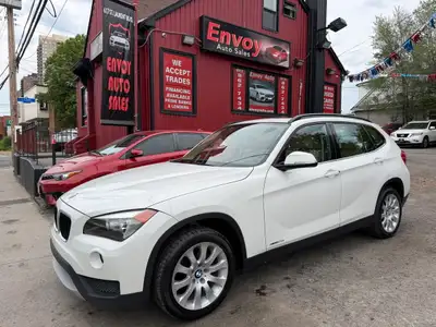 LOW KMS!! LIKE NEW!! CARFAX REPORT IS AVAILABLE!! AWD!! HEATED LEATHER SEATS!! PARKING SENSORS!! SUN...