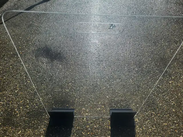 ACRYLIC COUNTER/ DESK TOP SAFETY SHIELD63235120648193121