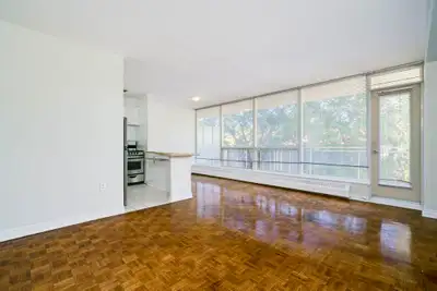 Forest Hill Area Incentive: • One Month Rent Free Modern, well maintained 12 floor building Upgraded...