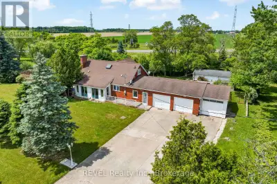 Set in a majestic, pastoral setting, on a picturesque 2.5 acres, this fully renovated and upgraded b...