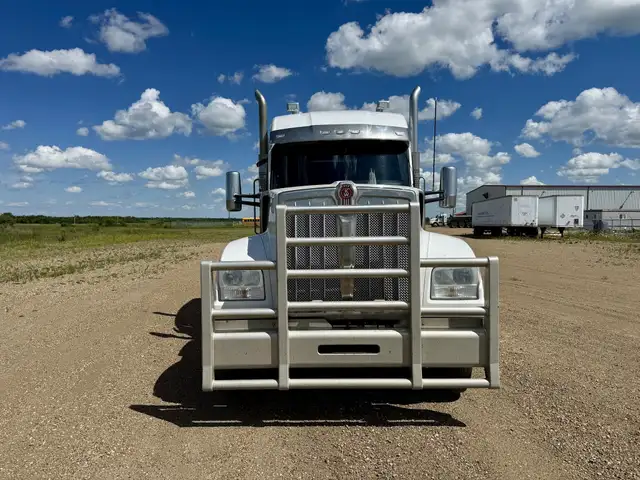 2021 KENWORTH W990 in Heavy Trucks in Saskatoon - Image 3