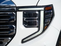 495 LB-FT of Torque. 1,200 KM Range. Welcome to the 2023 GMC Sierra Denali Duramax. Overview Imagine... (image 8)