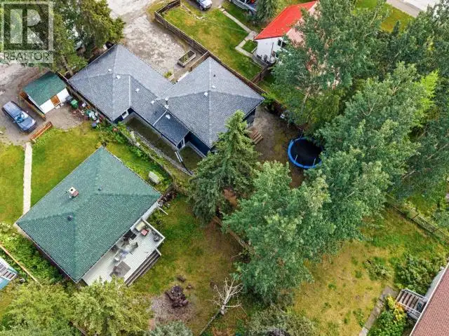6 CHALET CRESCENT Whitehorse, Yukon in Houses for Sale in Whitehorse - Image 35