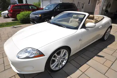 Jaguar XK 2007 SAJXA44B575B07514 Vente d'accommodation . Vente de particulier. UNE SEUL TAX Superbe...