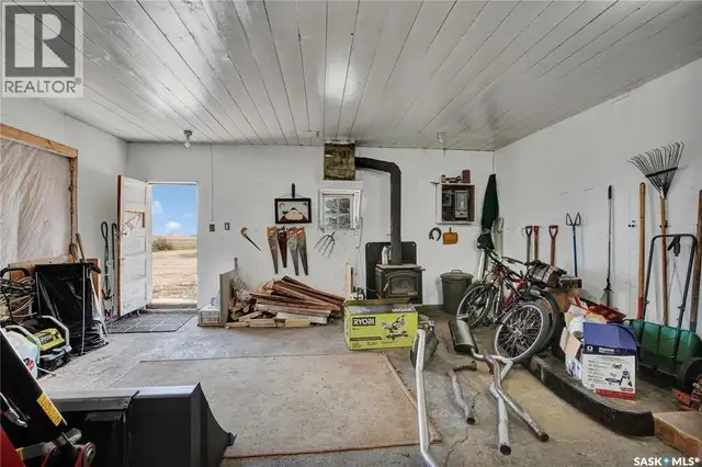 Lazy S Acreage Montrose Rm No. 315, Saskatchewan in Houses for Sale in Saskatoon - Image 36