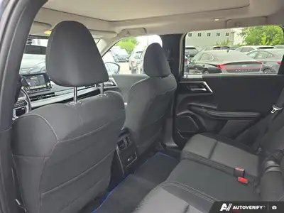 2025 Mitsubishi Outlander Plug-In Hybrid SE | NO ACCIDENTS EV, View more