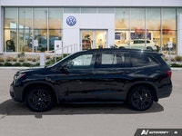 Distinguish every drive with the striking 2021 Honda Pilot Black Edition. This exceptional Sport Uti... (image 1)